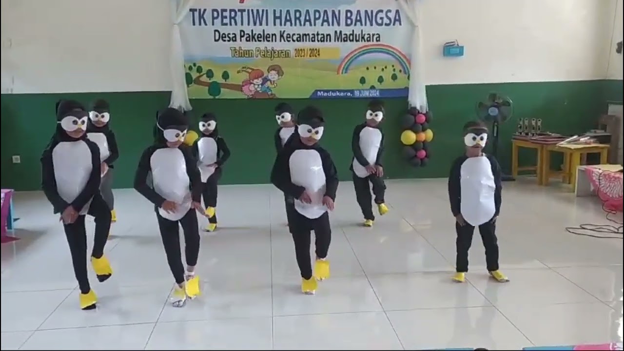 Pinguin Dance perform by anak-anakku dari TK Pertiwi Pakelen