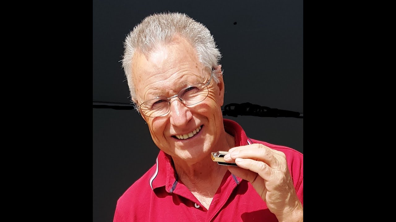 Der Junge mit der Mundharmonika