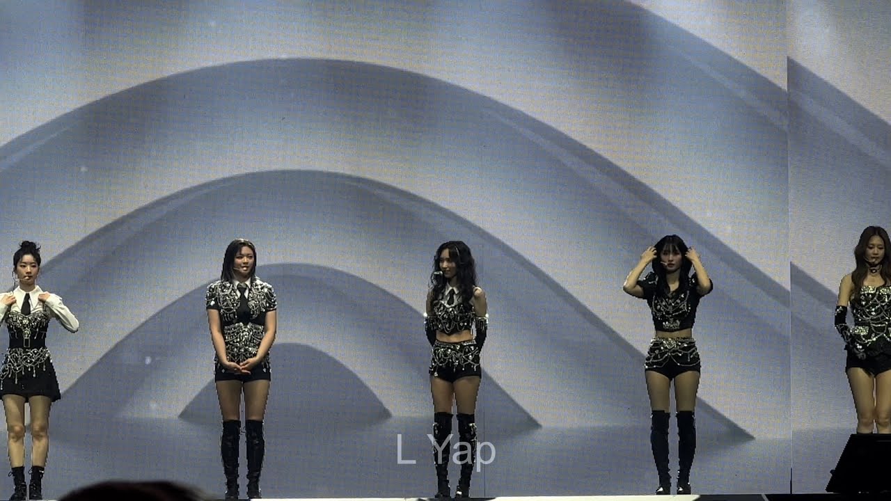 TWICE - 1st Ment @ TWICE ‘Ready to Be’ Tour Oakland Day 1 (6/12/23)