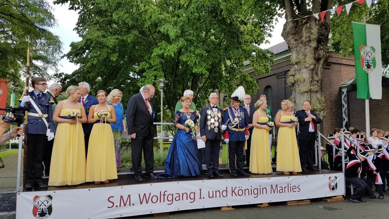Die große montags Parade auf dem Schützenfest in Kapellen 2016