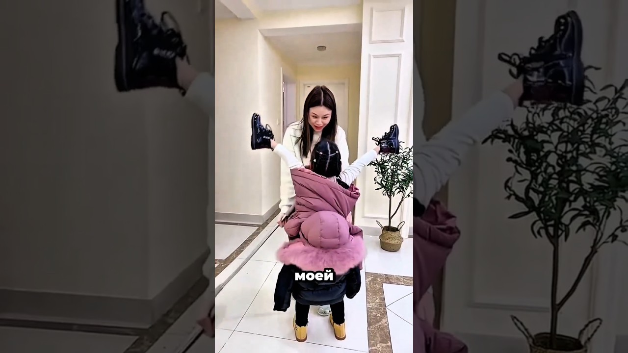 Проделка озорной сестры 😜👭