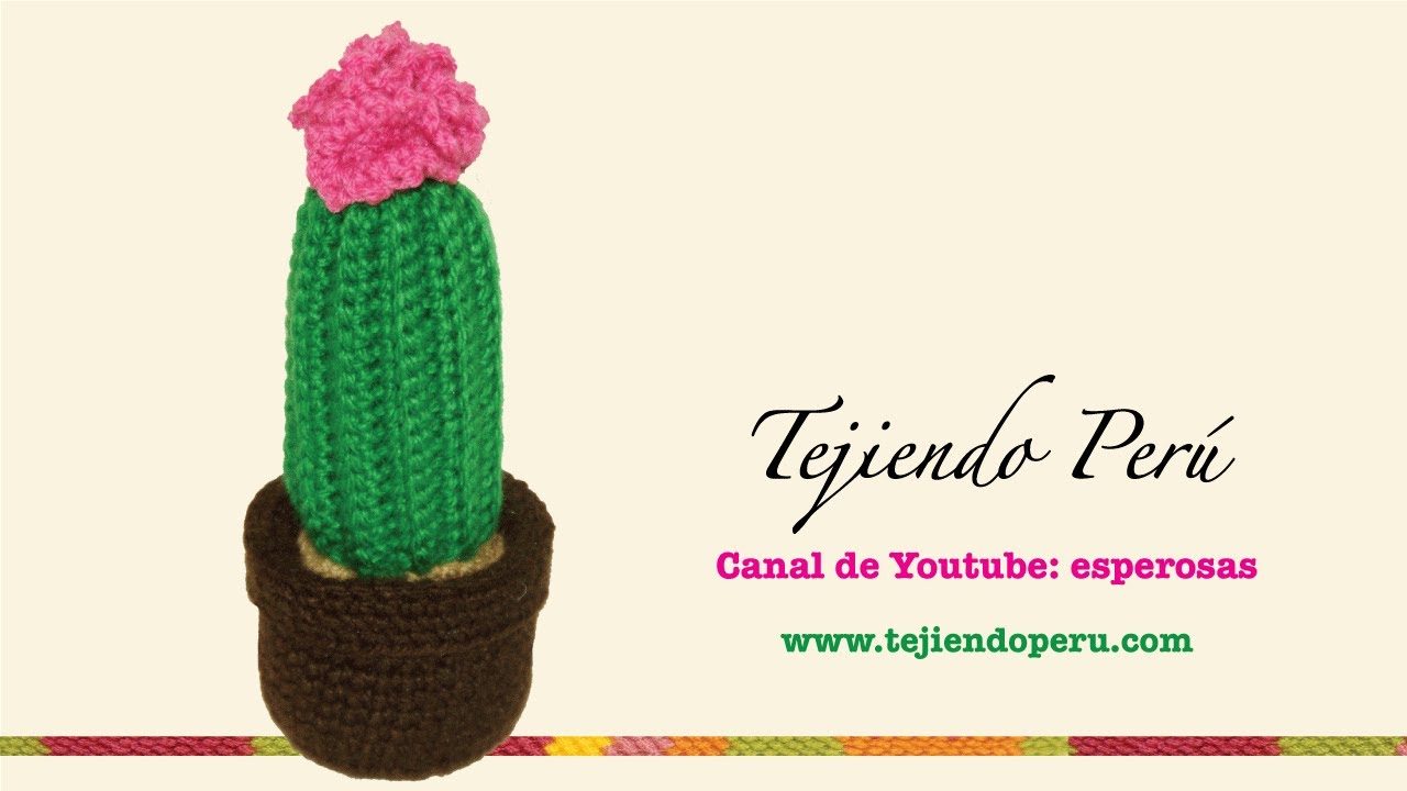 Cactus con flor grande tejido en crochet (amigurumi)