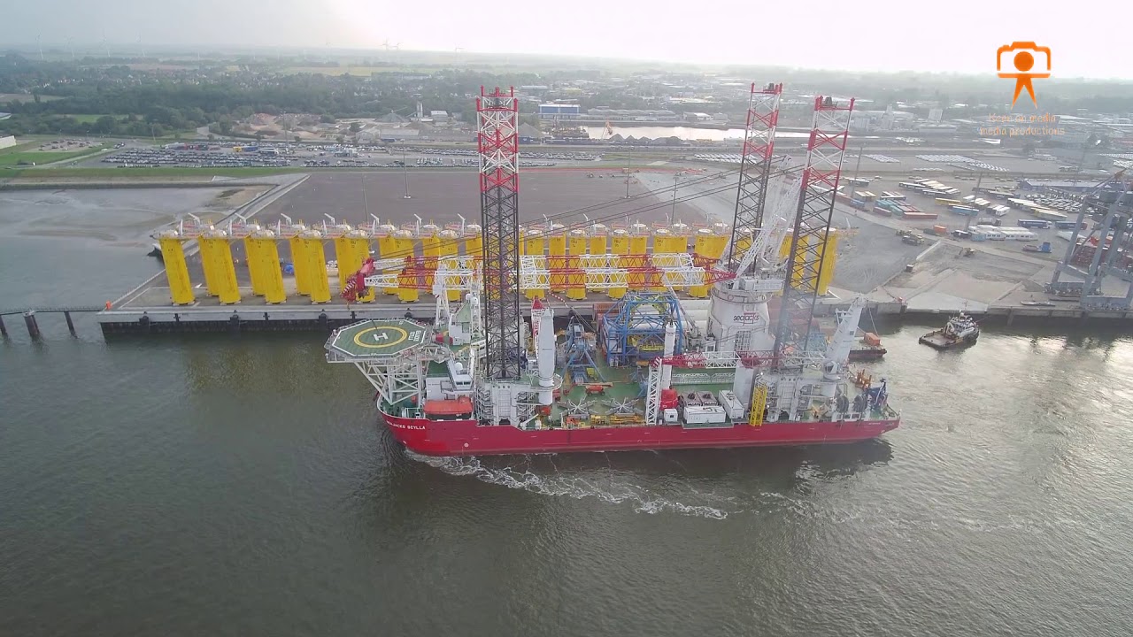 Seajacks Scylla arriving in Cuxhaven, August 23 2018
