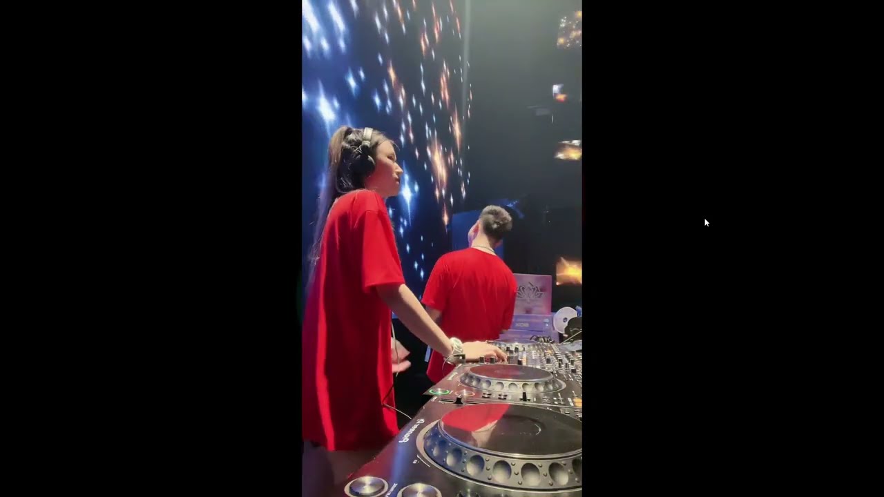 Dj Berry on the mic ( my idol ) ( NewMDM Hải Phòng ) 2-9-23