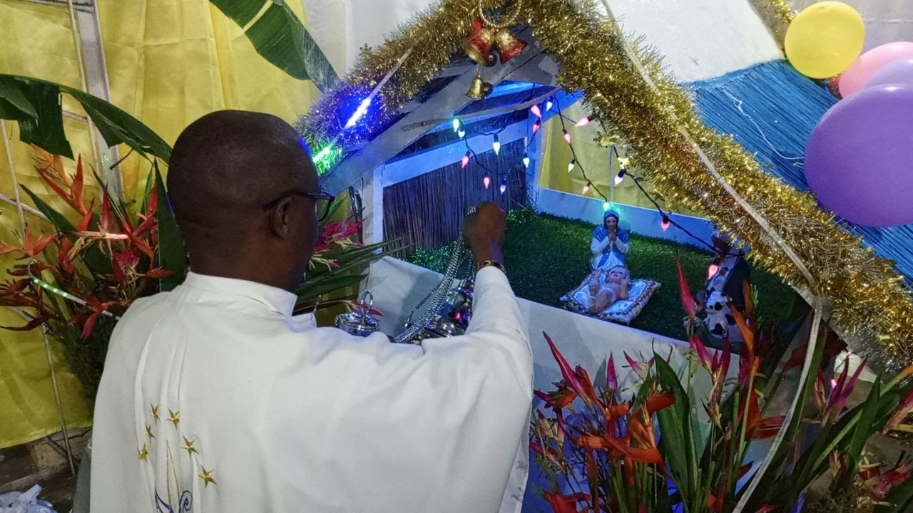 NUIT DE NOËL DU 24 DÉCEMBRE 2023 EN LA PAROISSE SAINT CHRISTOPHE DE MVOUMVOU