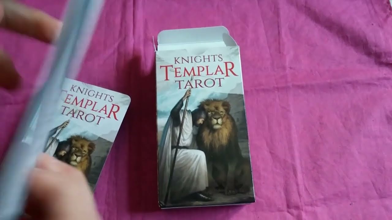 Knights Templar Tarot by Lo Scarabeo - Flip Through