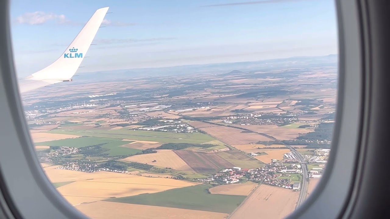 🇳🇱  🇨🇿 AMSTERDAM - PRAGUE FLIGHT 