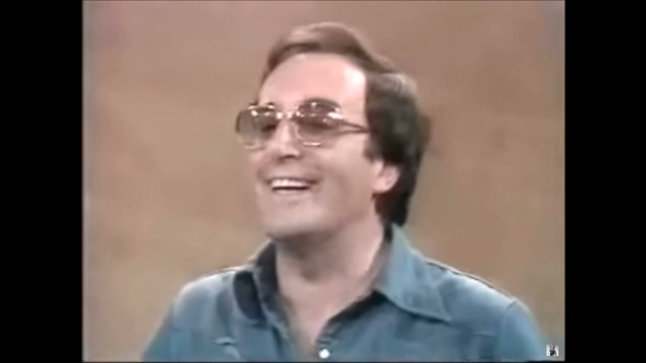 When I'm Cleaning Windows &ndash; Peter Sellers (1974)