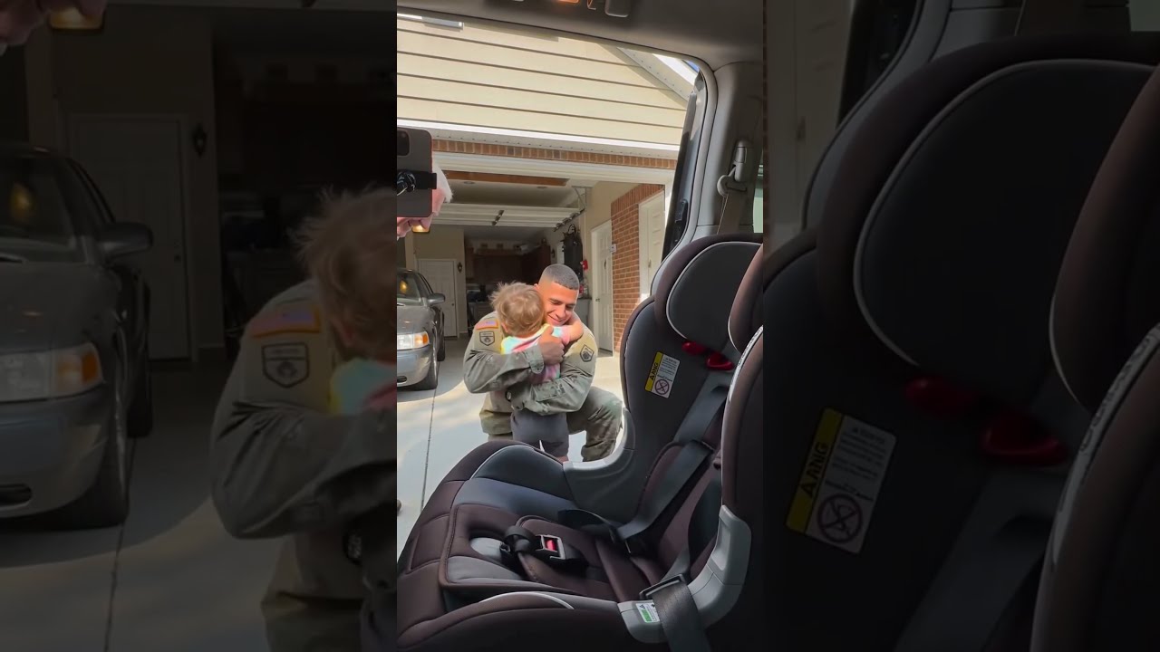 She couldn't believe it was him! ❤️🥹 #military #surprise #emotional