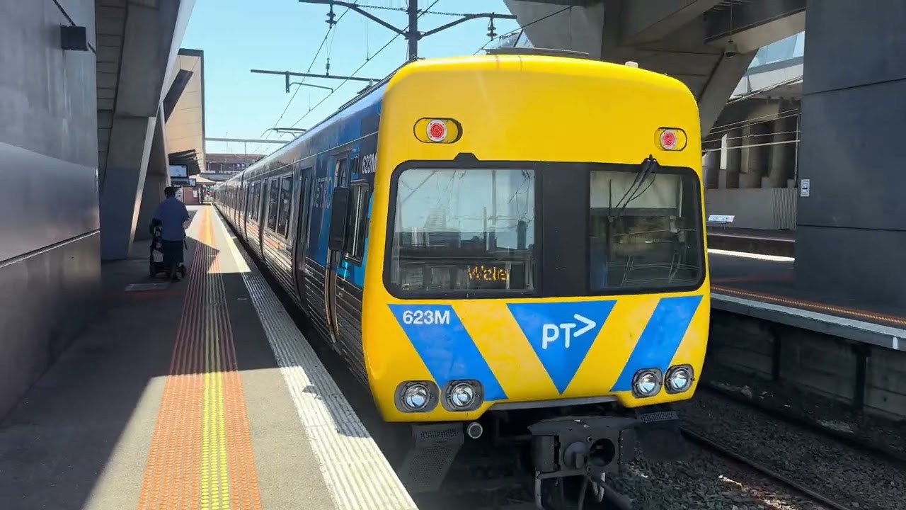 Part two last week of ComEng and Siemens train on the Sunbury line 31/1/2026.
