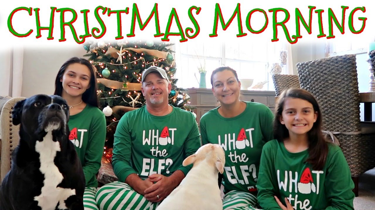 CHRISTMAS MORNING 2019! WHAT I GOT FOR CHRISTMAS FROM SANTA? EMMA AND ELLIE