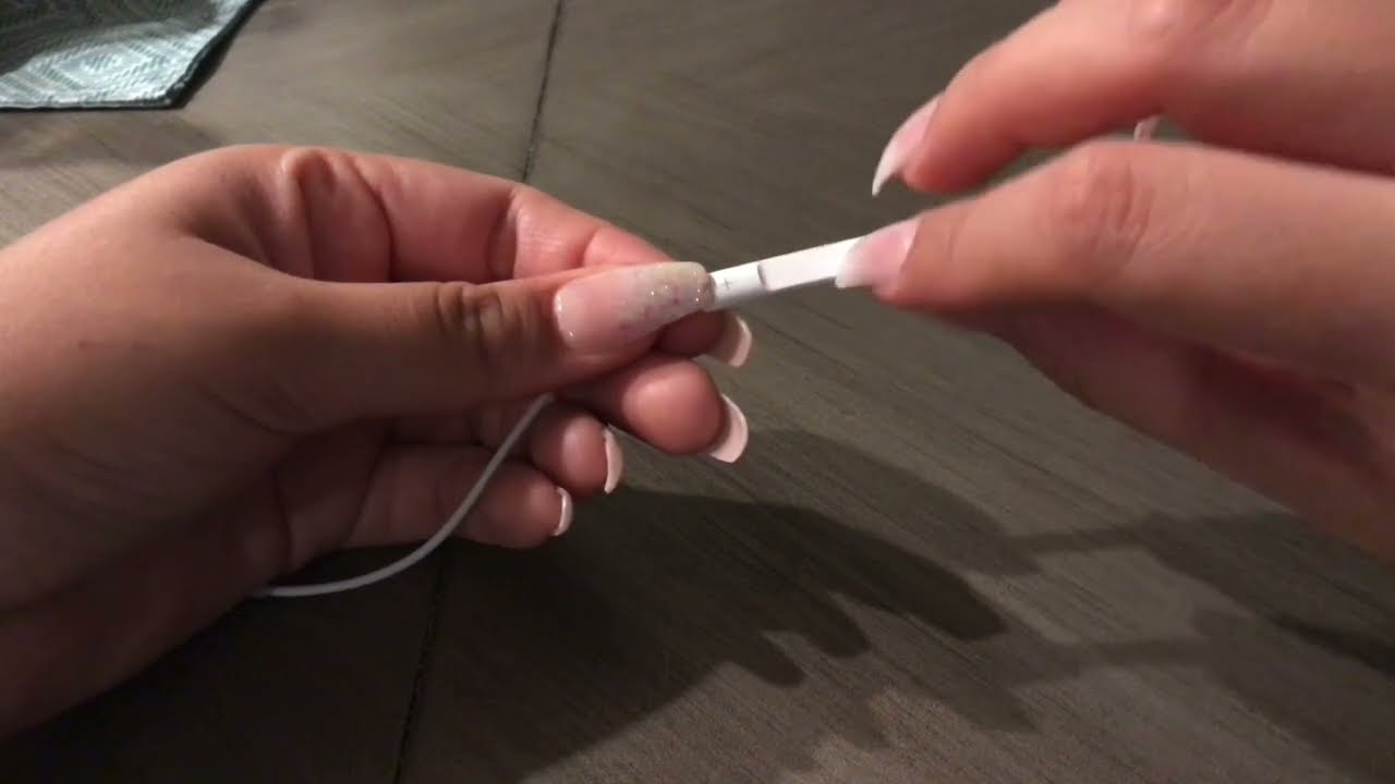 ASMR lofi mic tapping and scratching // no talking