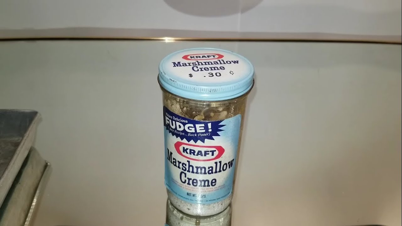 Opening & Tasting 54 Year Old Kraft Marshmallow Creme