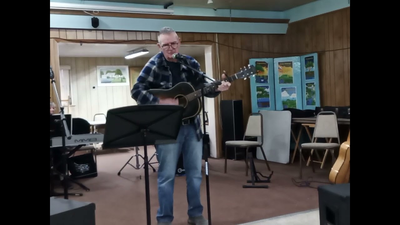 Carl Munn - She Keeps My Feet on the Ground