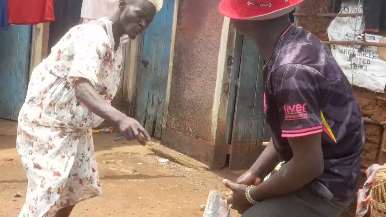 Mama na mzee yake kikichozi wanaletani vinoma