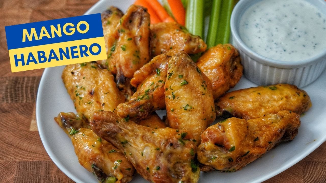Куриные крылышки с манго и соусом хабанеро