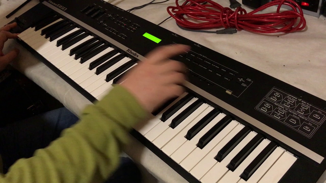 Roland Rhodes Model 660