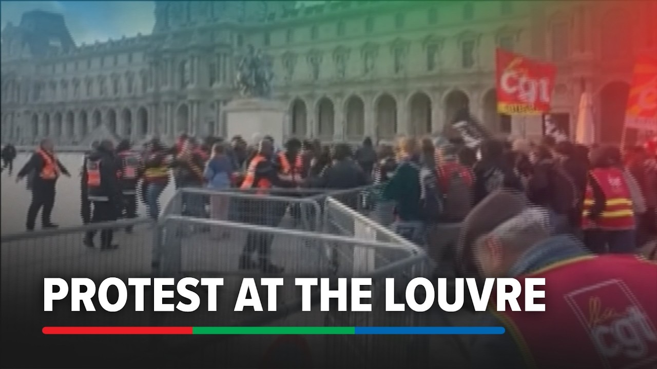 Protesters block entrance to Louvre Museum in Paris | ABS-CBN News