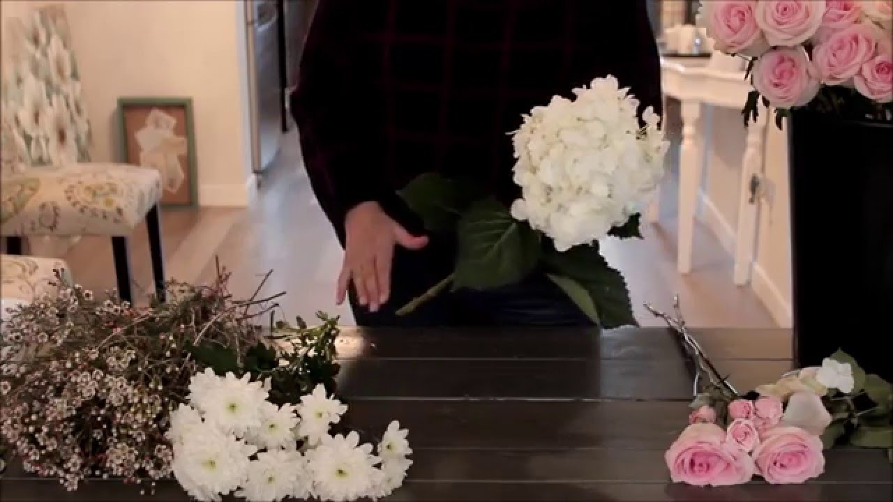 How to Make a Rose and Hydrangea Bridal Bouquet
