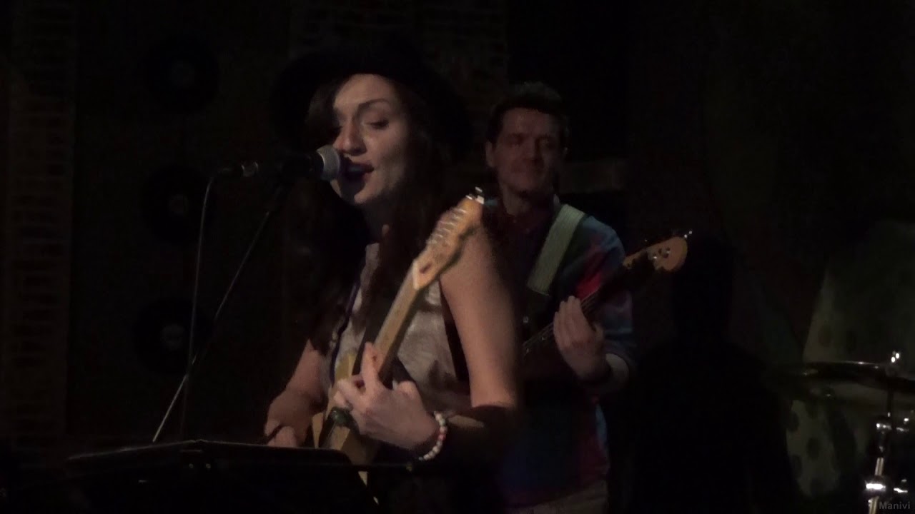 Manivi - In The Morning (Live at SOUL Society 6. 4. 2018.)