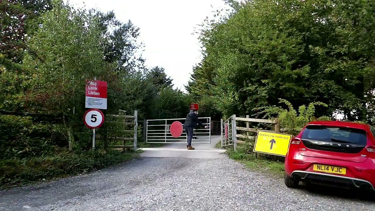 Buckfastleigh car park No. 1 level crossing