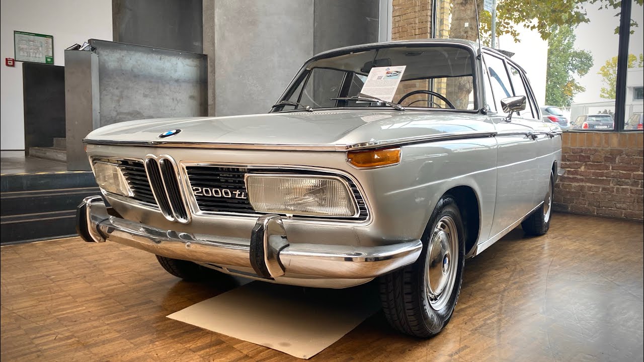 BMW 2000 Tilux Showcase - Classic Remise Berlin