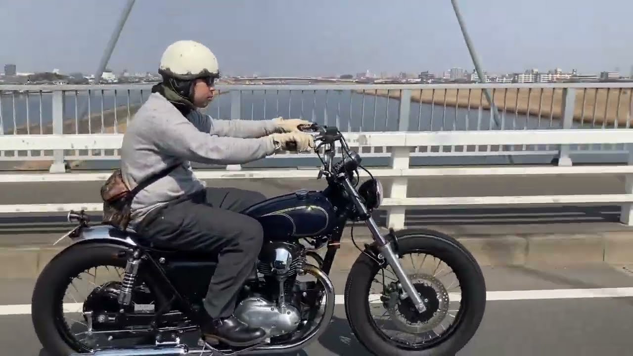 MOTOR ROCK Kawasaki W800 Custom