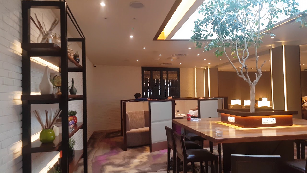 Plaza Premium Lounge Terminal 4 Heathrow