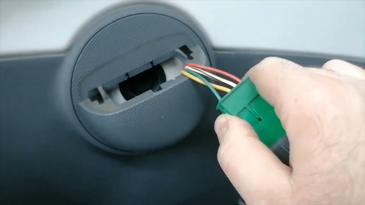 How To Remove Door Lock Cylinder Citroen C1