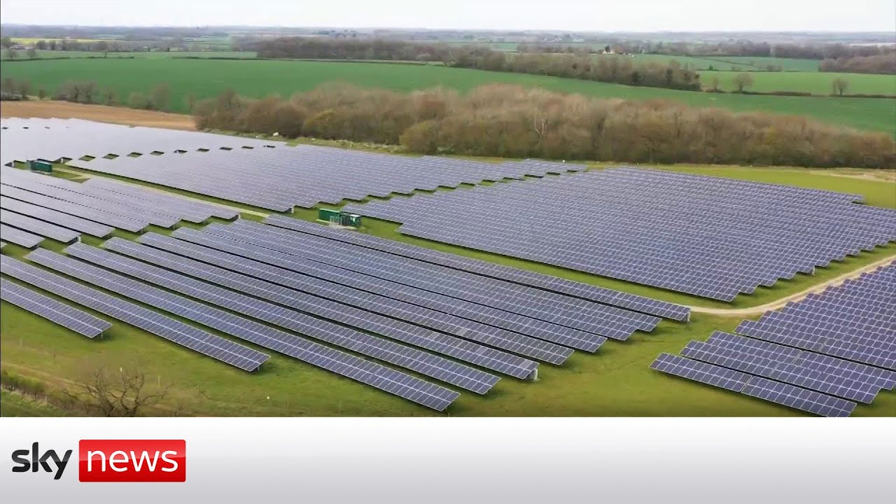 Farmers say solar farms on fertile land is a 'waste'