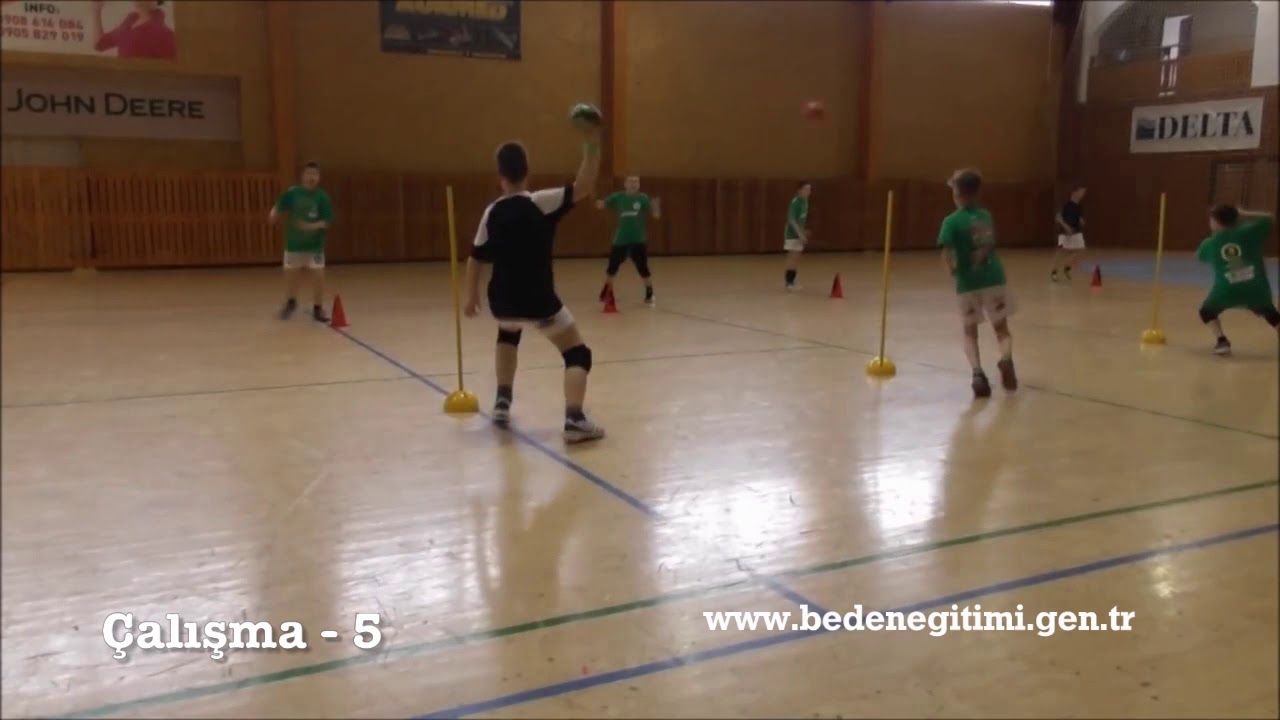 Hentbolda top sürme çalışmaları