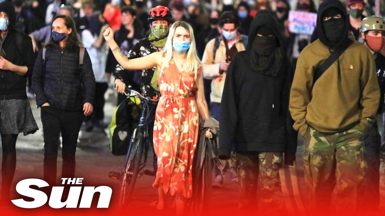 Kill the Bill protesters sit outside Bristol police station for fourth demo