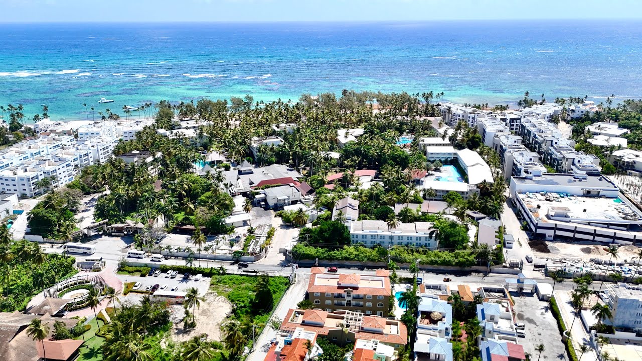 SE VENDE PENTHOUSE EN PUNTA CANA / CORTECITO / CERCA DE LA PLAYA /