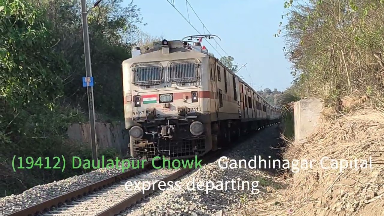 Vande Bharat (22447)., DLPC- Gandhinagar Capital (19412) express passing