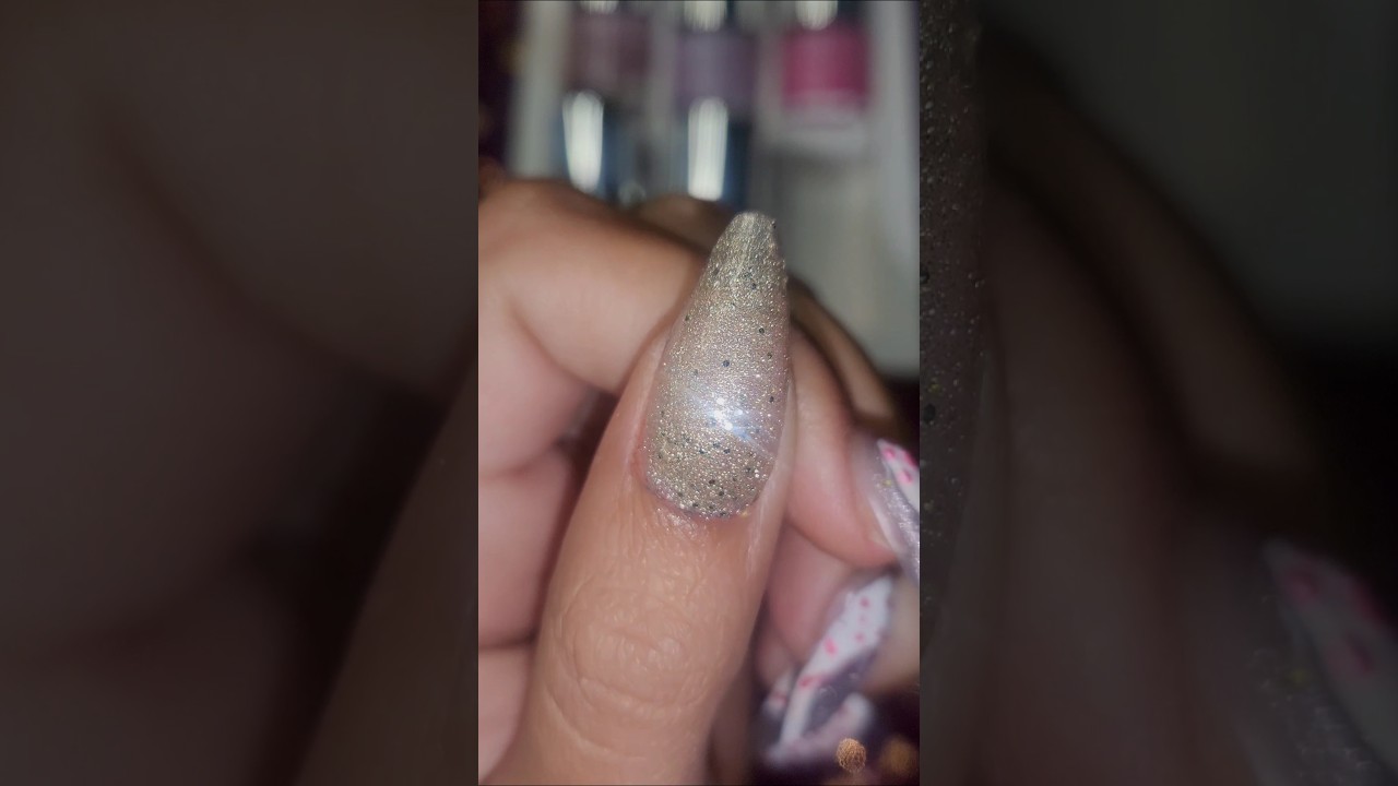 Beautiful Nailpolish Colour from Debelle 