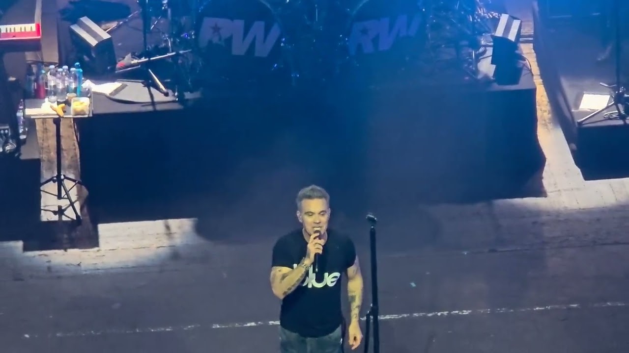 Robbie Williams Morrissey.  London Brixton O2 Acadamey Feb 2026