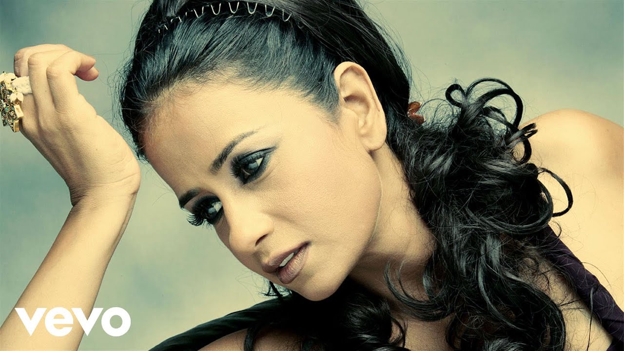 Halki Si Neend Hai - Saru Maini