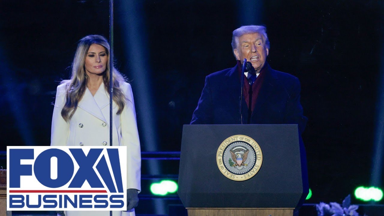 Trump, Melania attend National Christmas Tree lighting