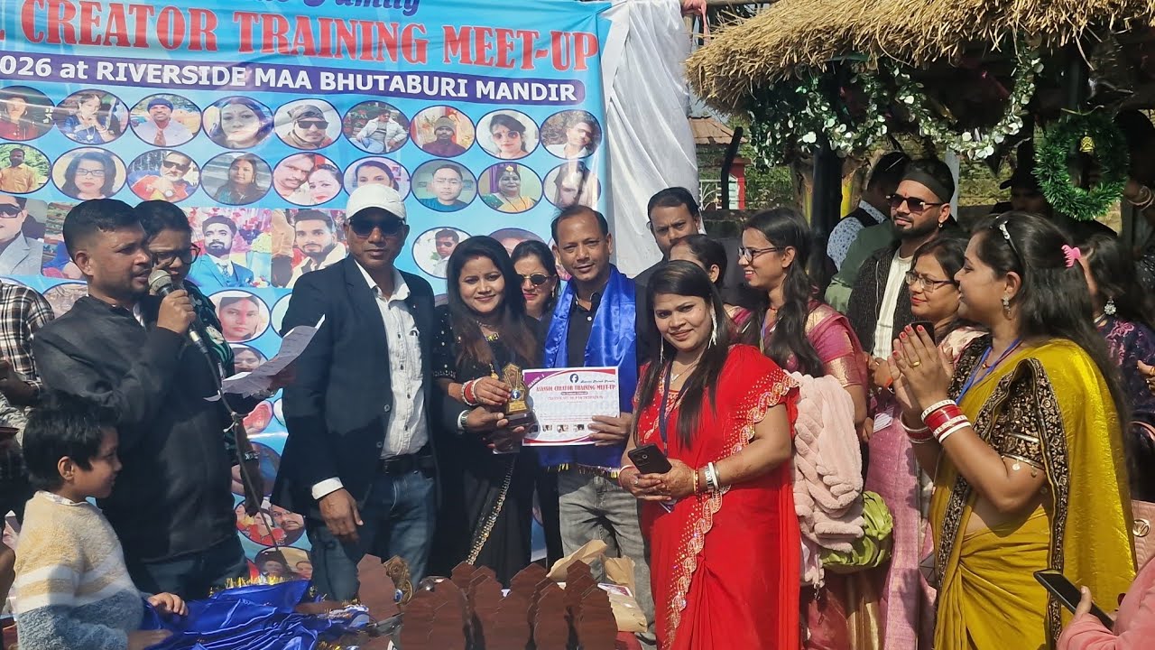 आसनसोल में सोशल मीडिया क्रिएटर्स की ट्रेनिंग मीट,Org by Barsha Rishab family 