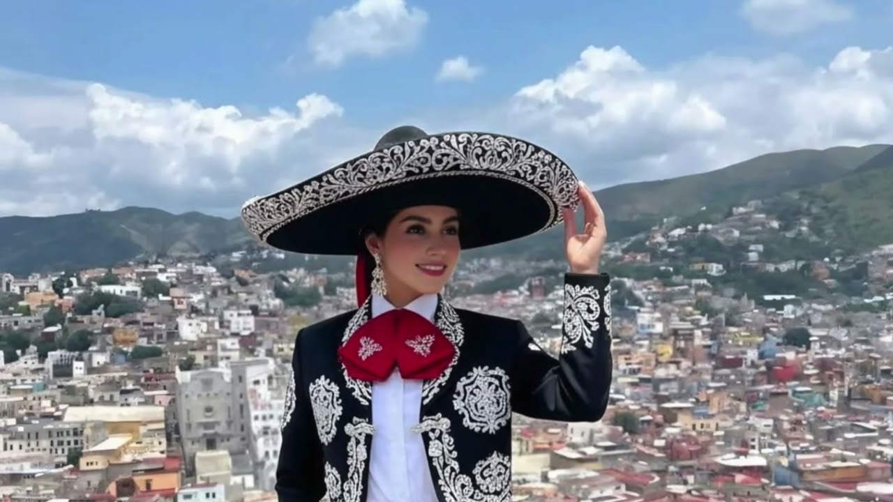 SU SOMBRA CRUZA 1