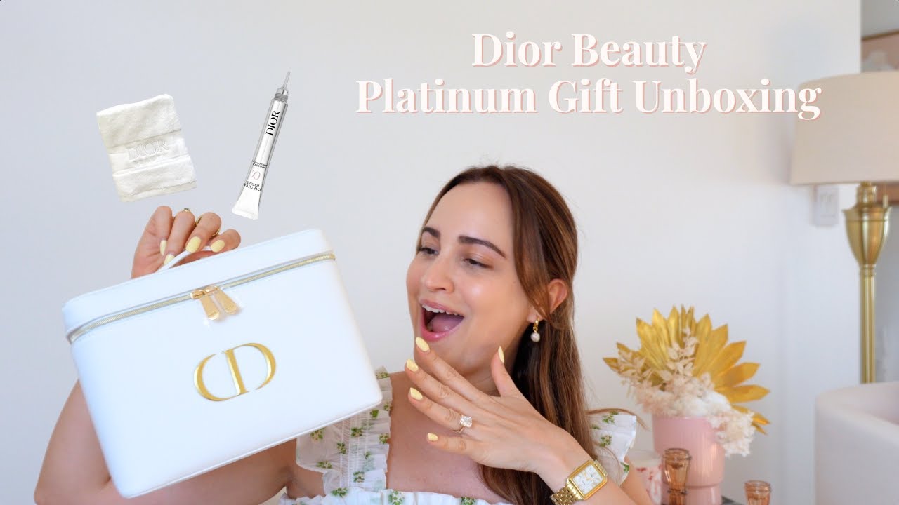 Dior Beauty Platinum Welcome Gift Unboxing: Dior Vanity case, Capture Totale Hyalushot, Dior spa kit
