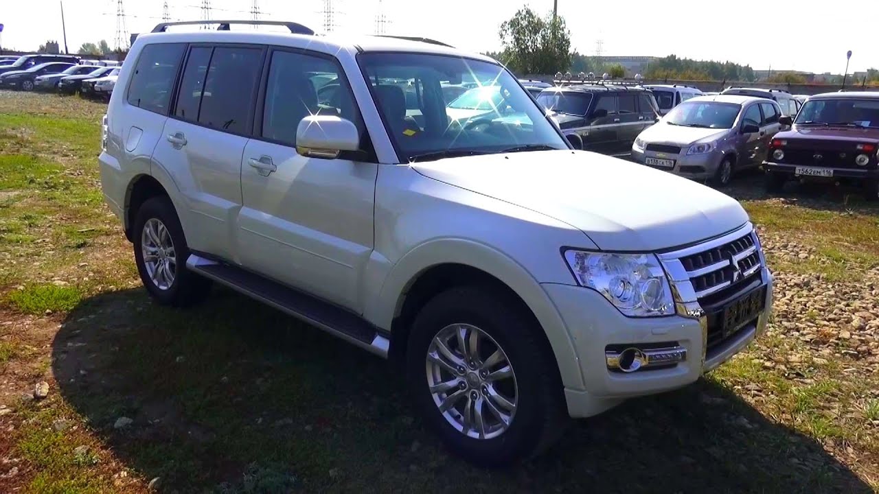 2015 Mitsubishi Pajero Ultimate. Обзор (интерьер, экстерьер, двигатель).