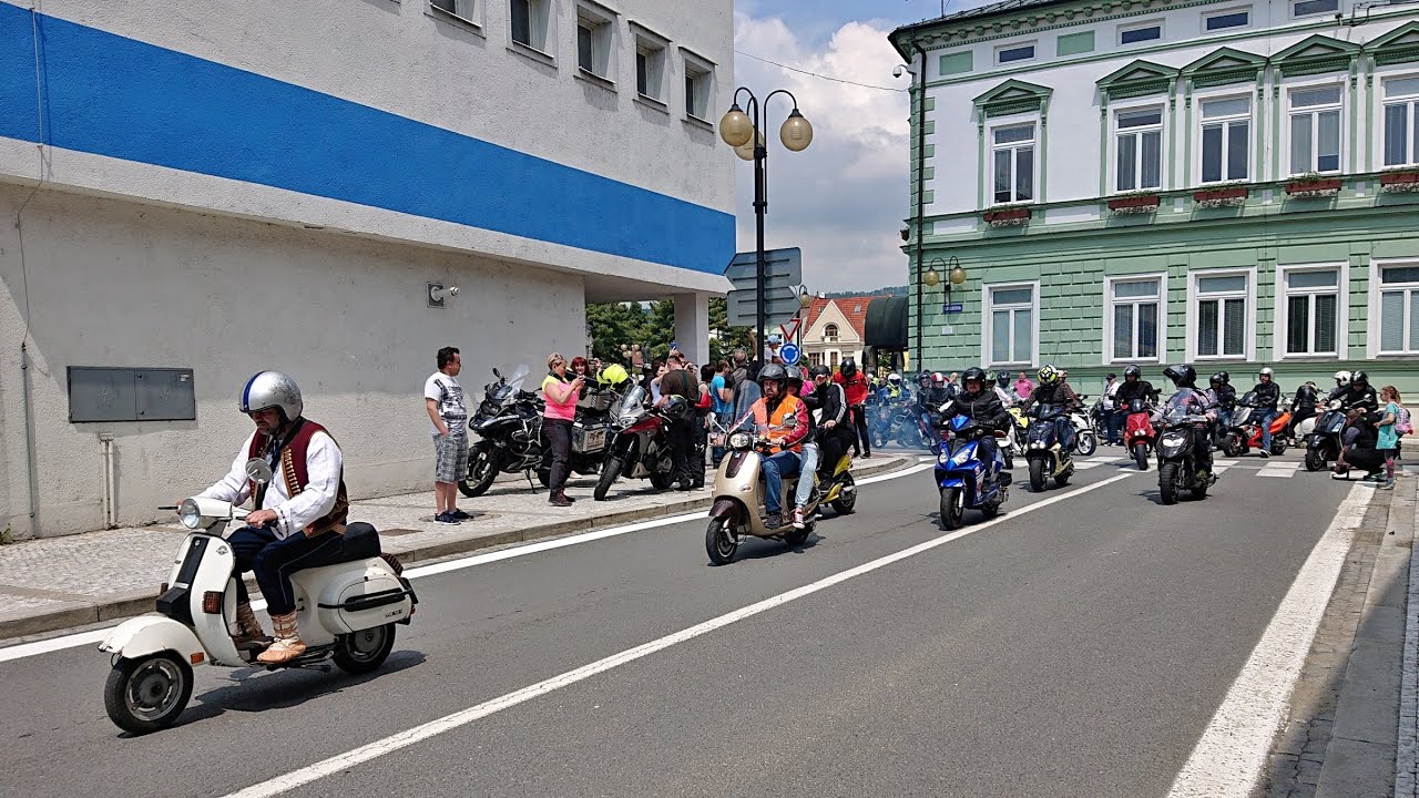 Po Valašsku na skútru 2019 – Rožnov pod Radhoštěm 1.6.2019