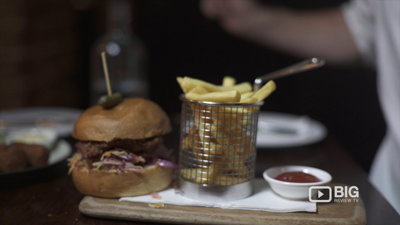 Low 302 Restaurant and Cocktail Bar in Sydney for Pub Food and Cocktails