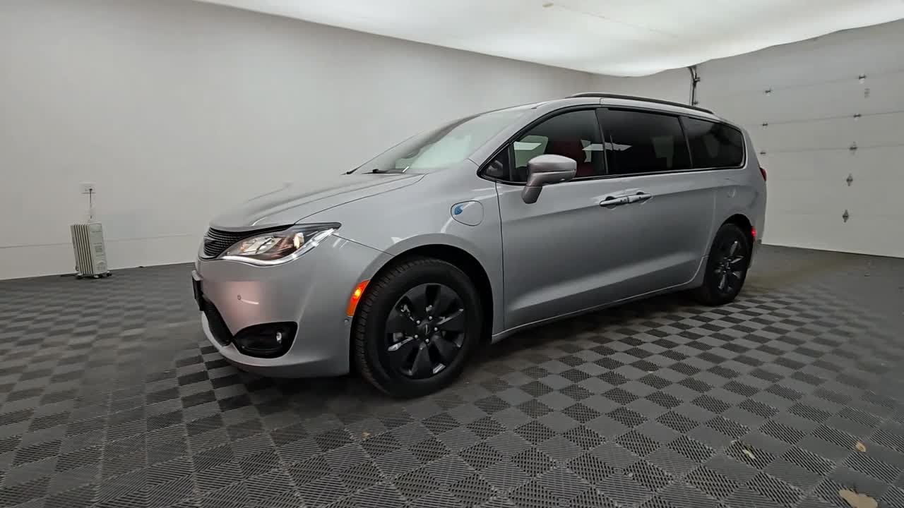 2020 Chrysler Pacifica Hybrid Limited OH [SEO CITIES]