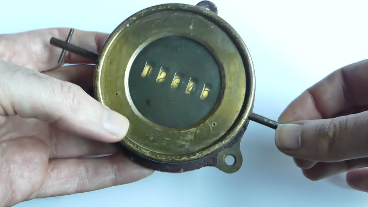 A steam engine revolution counter