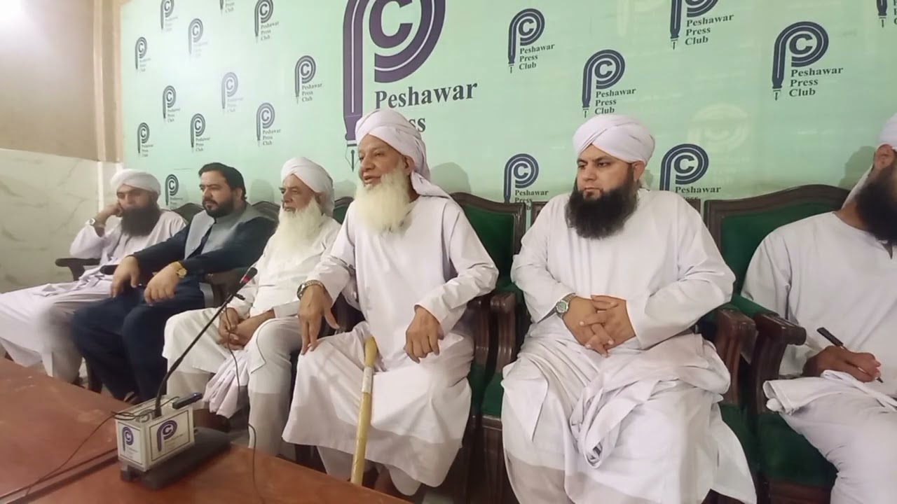 Hazrat mufti Professor peer Muhammad Aslam naqshbandi  an others visits peshawar press club.