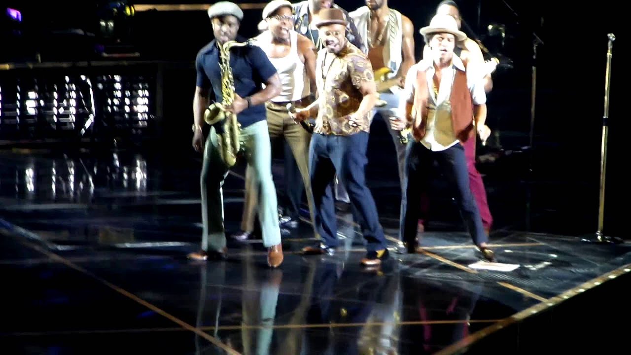 Bruno Mars - 