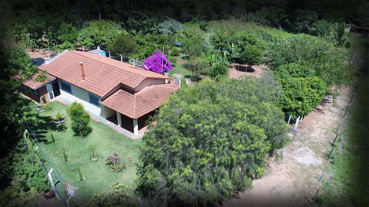 FANTÁSTICO SÍTIO DE 2,5 HECTARES/ ASFALTO NA PORTA/ 14KM DE MOCOCA-SP/ RIO NA DIVISA/  R$680.000,00