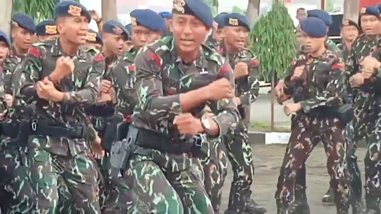 asksi hut Brimob .